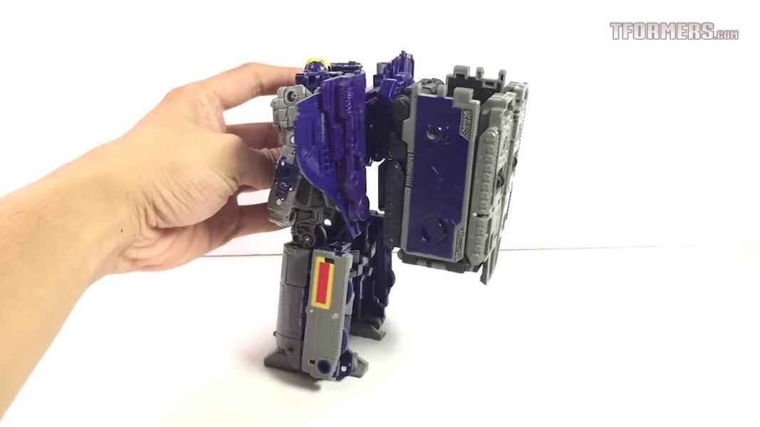 Siege Astrotrain In Hand With Video Review And Images 24 (24 of 30)